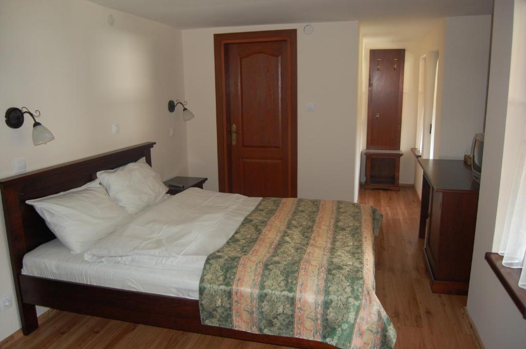 Complexul Turistic Cheile Butii Hotel Cimpu lui Neag Room photo