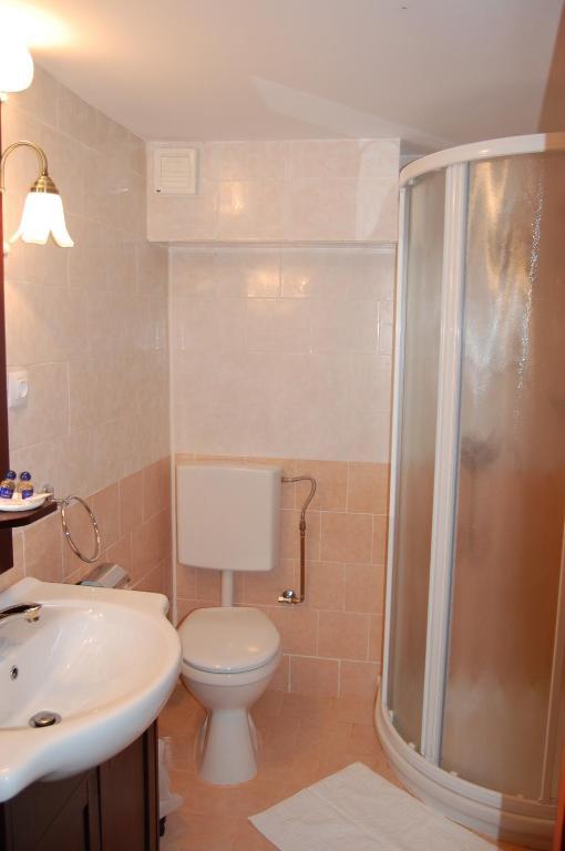 Complexul Turistic Cheile Butii Hotel Cimpu lui Neag Room photo
