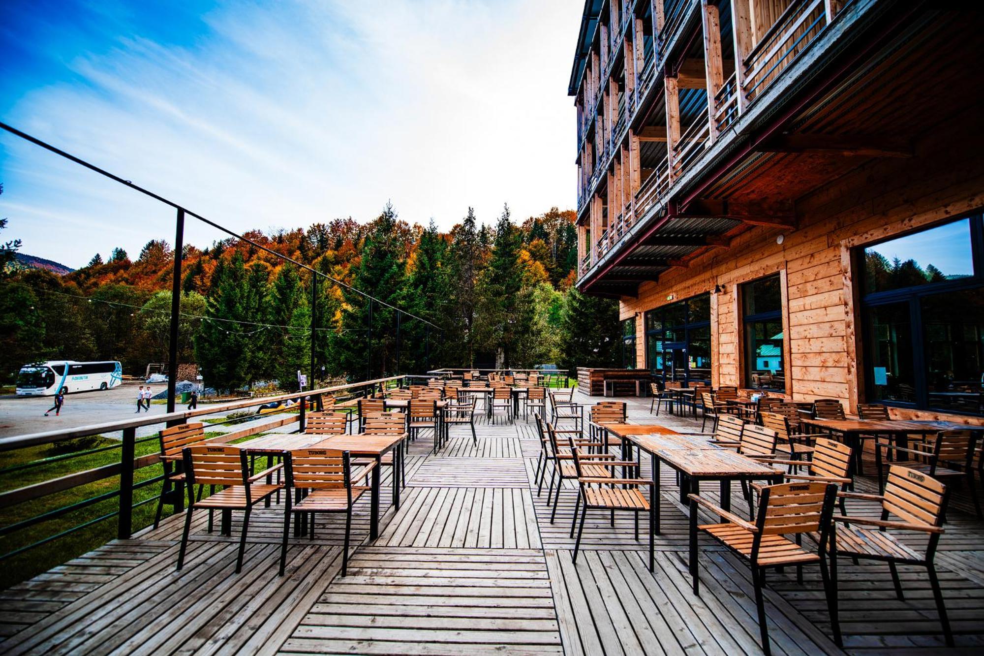 Complexul Turistic Cheile Butii Hotel Cimpu lui Neag Exterior photo