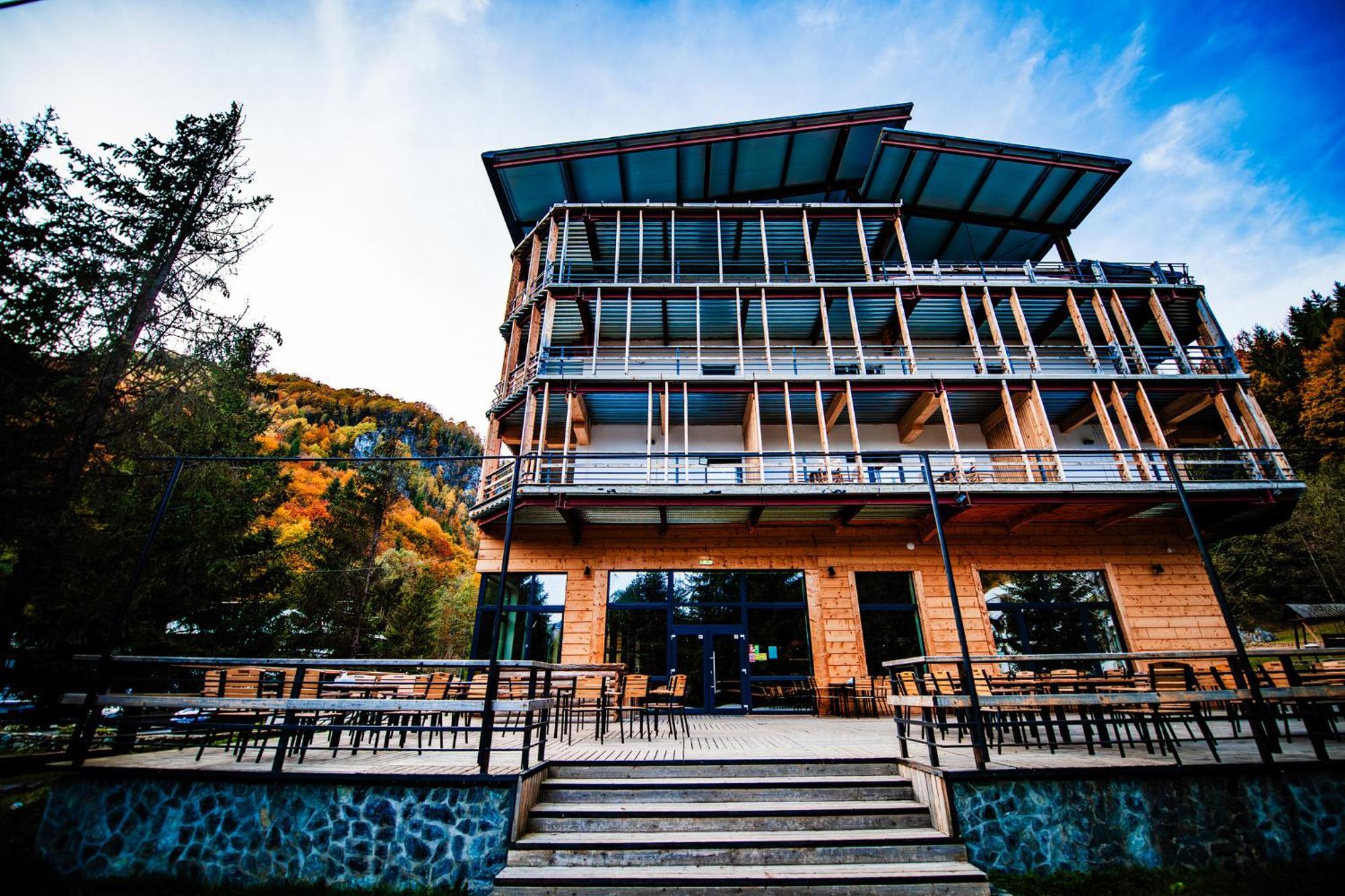 Complexul Turistic Cheile Butii Hotel Cimpu lui Neag Exterior photo