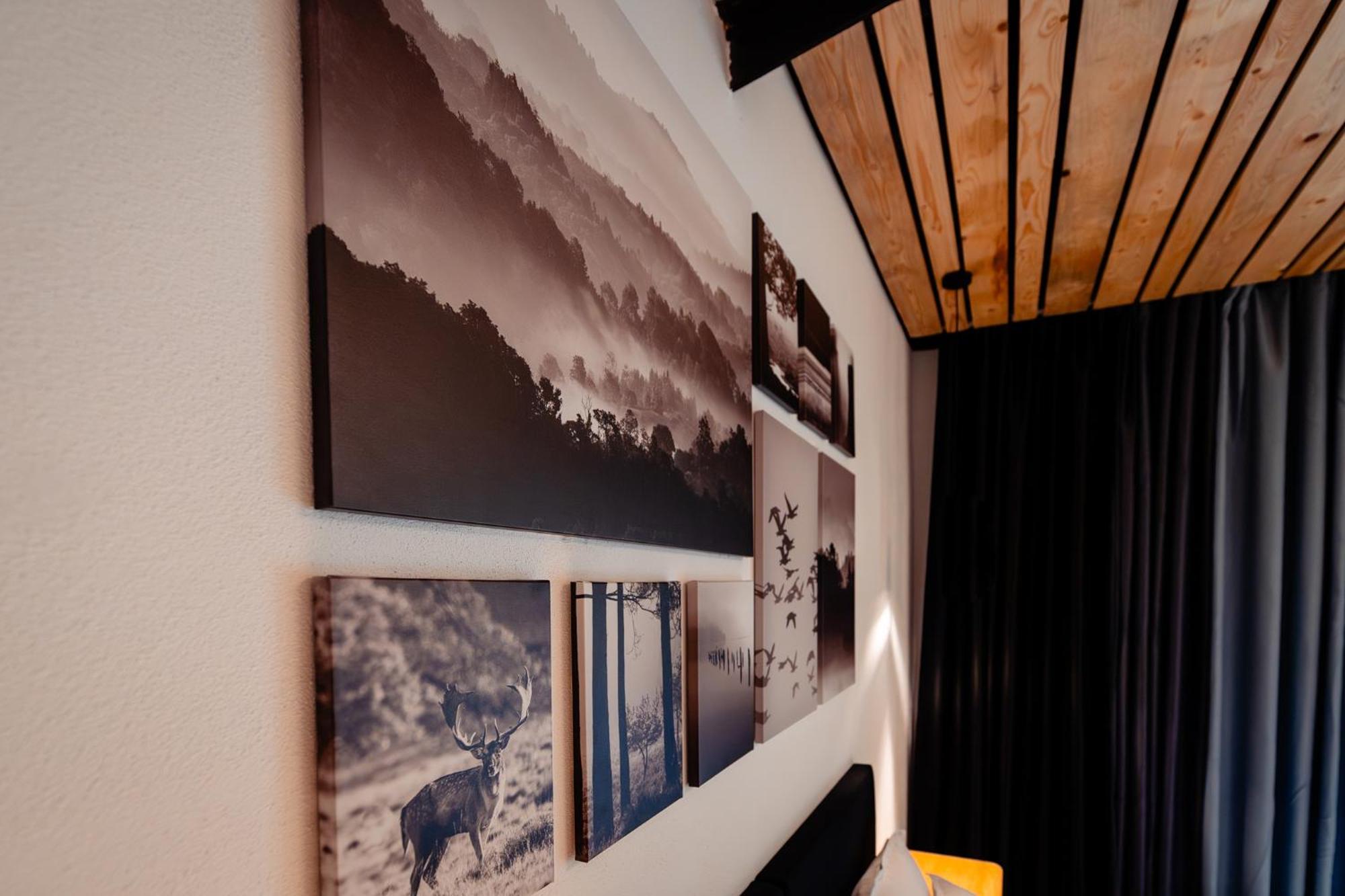 Complexul Turistic Cheile Butii Hotel Cimpu lui Neag Exterior photo
