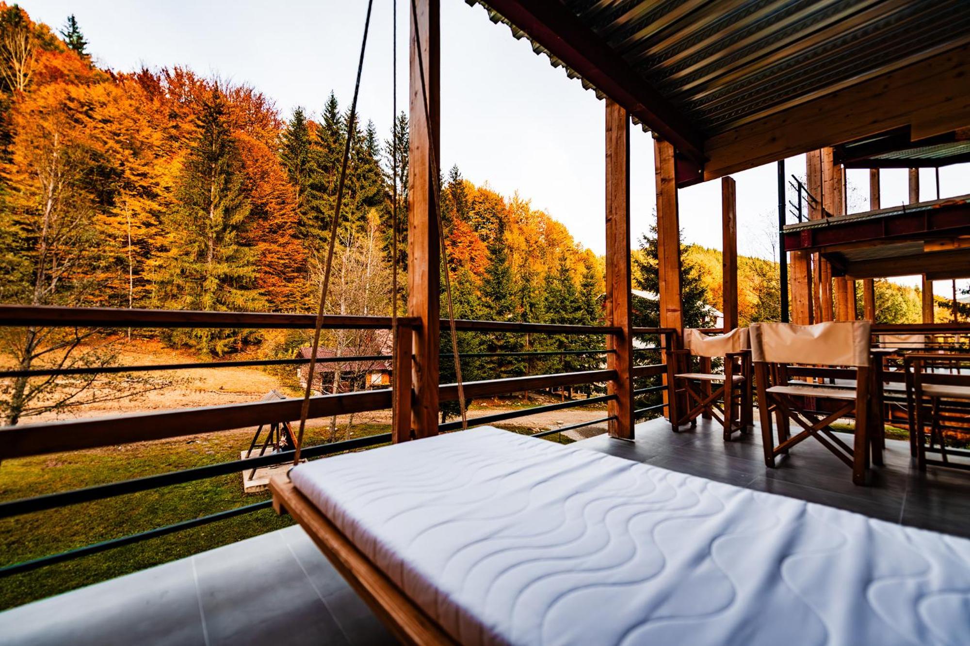 Complexul Turistic Cheile Butii Hotel Cimpu lui Neag Exterior photo