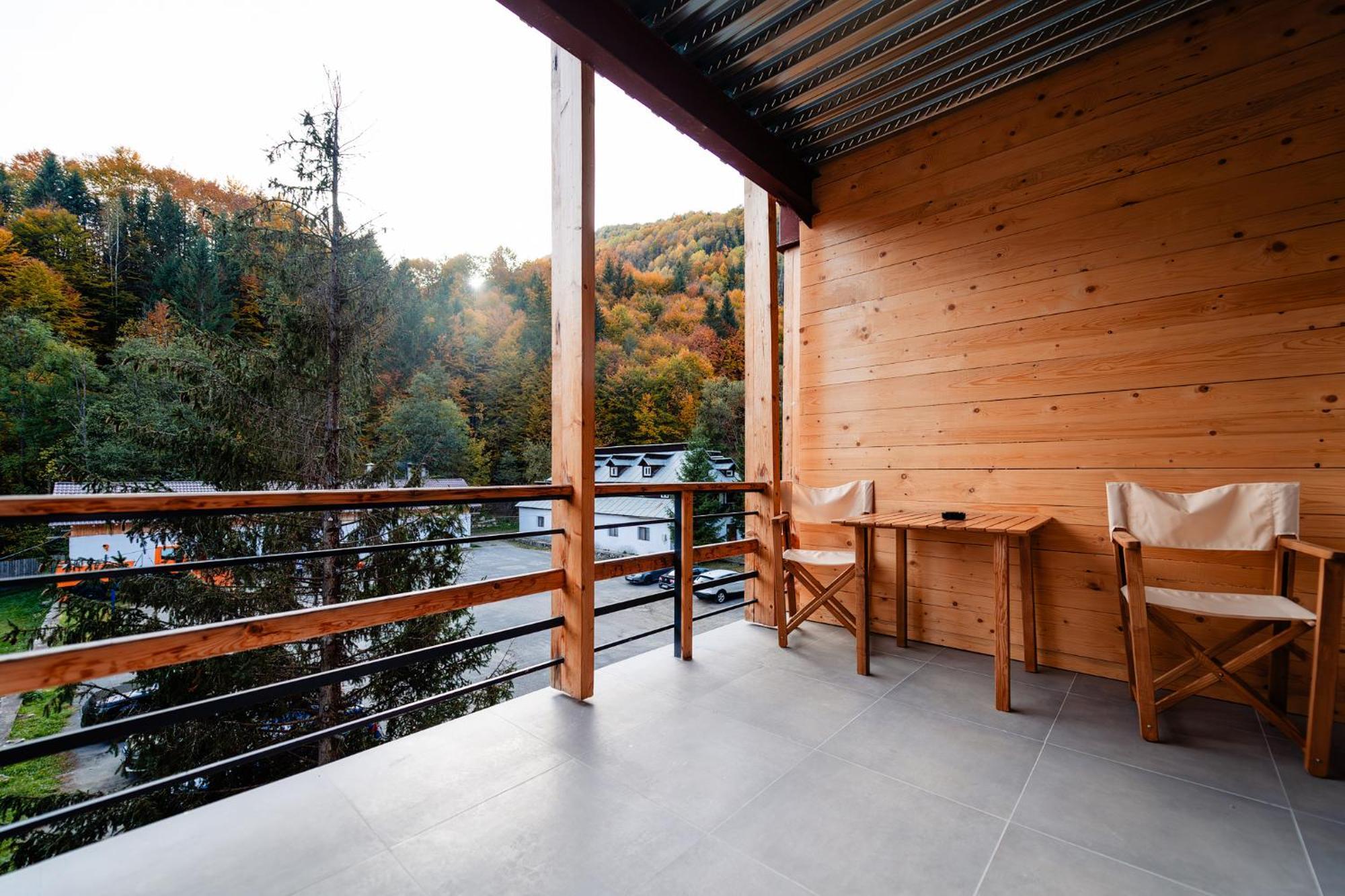 Complexul Turistic Cheile Butii Hotel Cimpu lui Neag Exterior photo